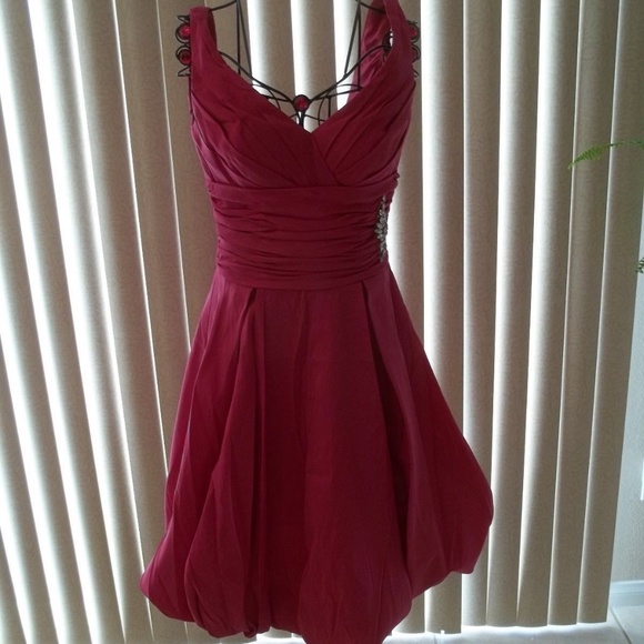 NWT! JALIS BRIDAL CORAL PINK FORMAL PARTY DRESS SIZE 4 - Picture 2 of 8
